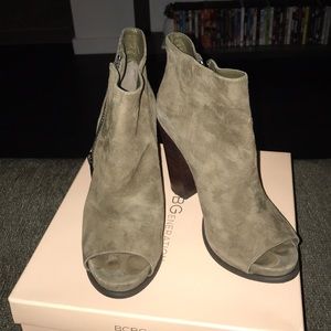 BCBGeneration olive green ankle booties